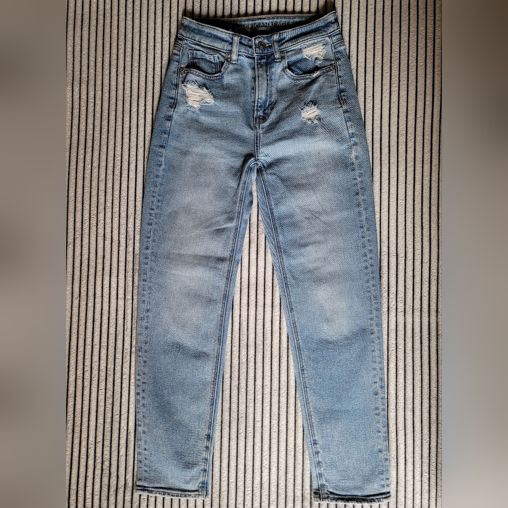 American Eagle Outfitters Light Blue Mom Straight Jean -Stretch Size 00